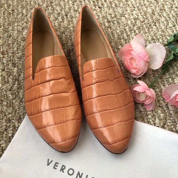 Veronica Beard Camel Croc-Embossed Flats - Picture 4 of 13